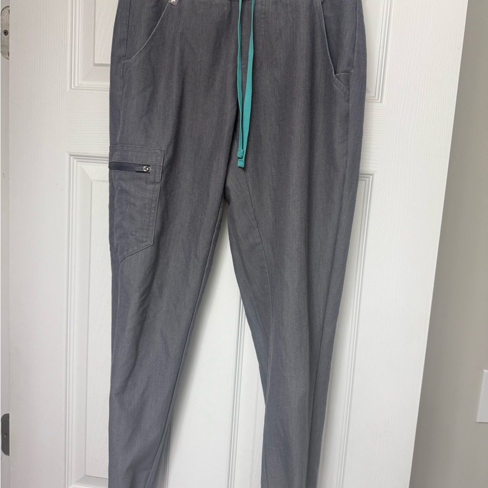 Figs women’s jogger Graphite Pants with Teal Drawstring